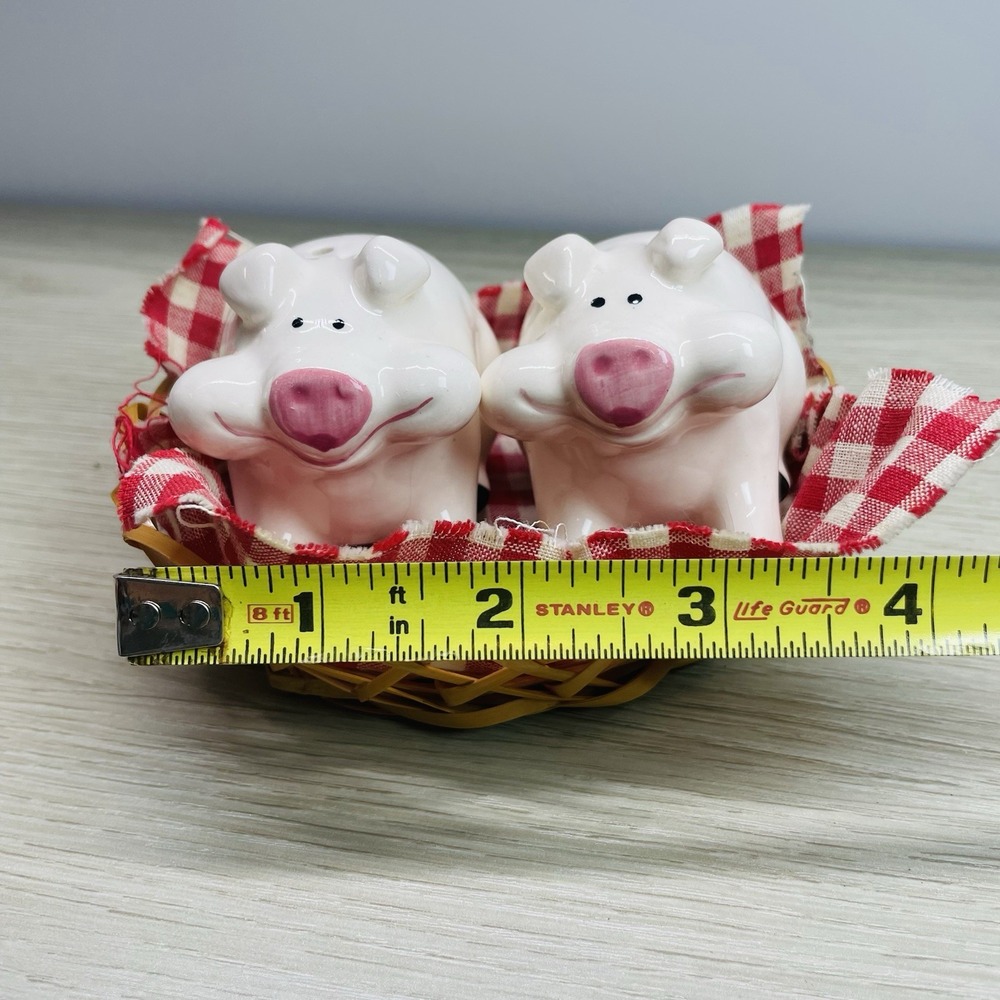 Vintage Ceramic 2 Pig Figurine Salt & Pepper Shakers With Basket Ron Gordon - Picture 7 of 8